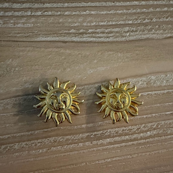 Authentic Versace Vintage Sun Clip On Earrings - Picture 2 of 3